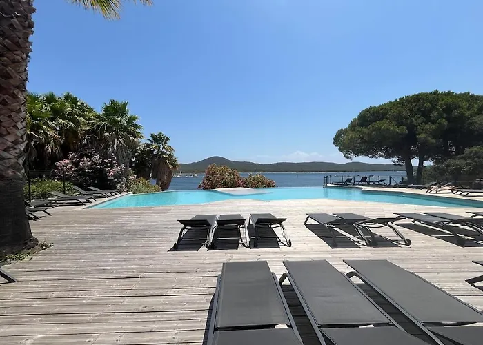 Alba D'Oru - T2 Vue Mer, Plage Et Piscine Chauffee Apartment *